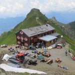 Blick zur Wormser Hütte im Hintergrund Kapelljoch